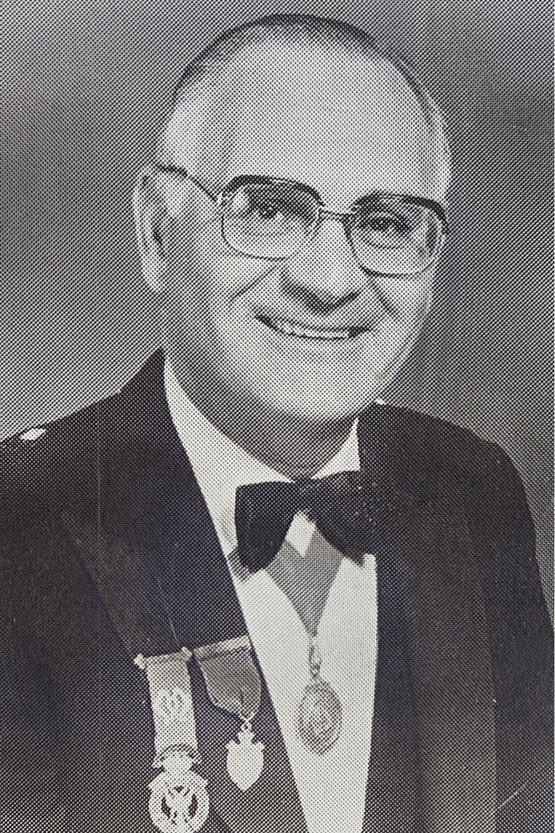  ROBERT W. YOUNG